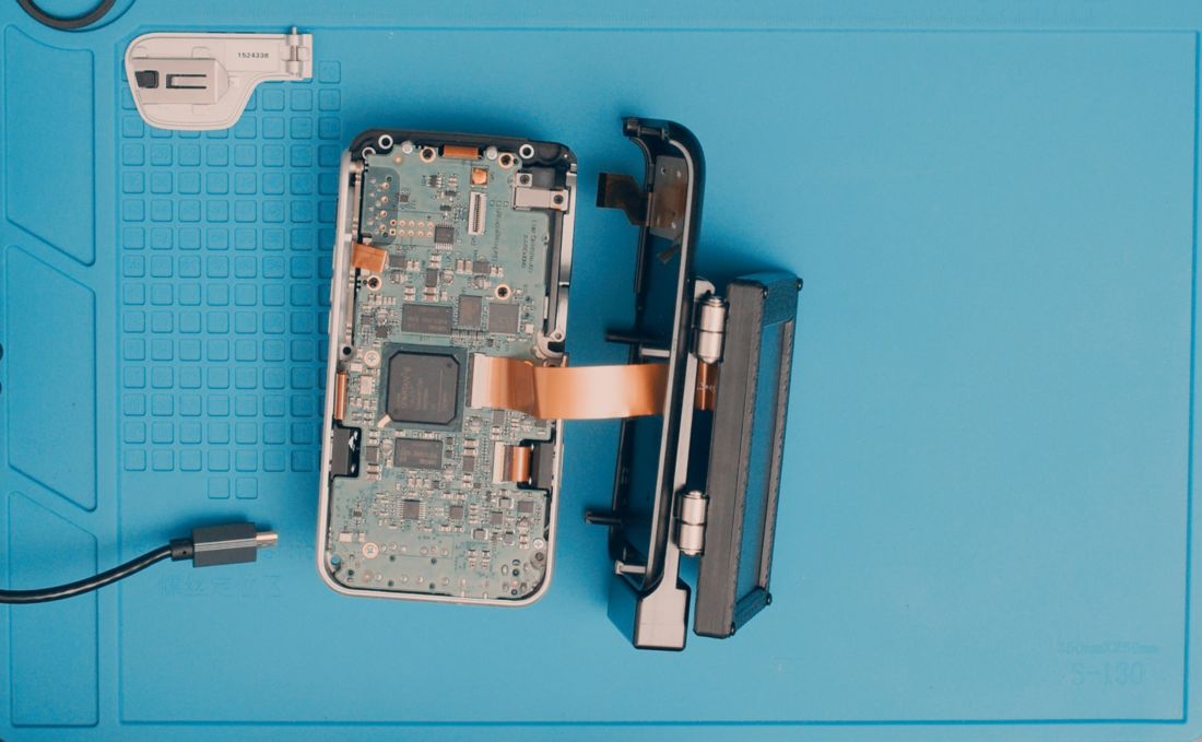 Slightly extend the LCD housing outward so the assembly cannot tip.